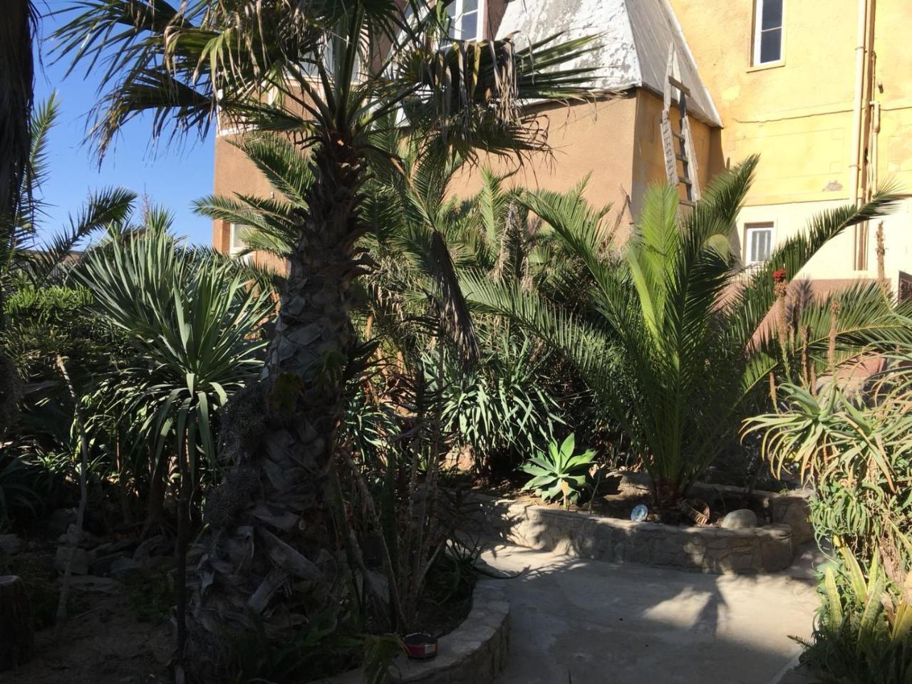 Tranquility Self Catering Hotel Luderitz Bagian luar foto