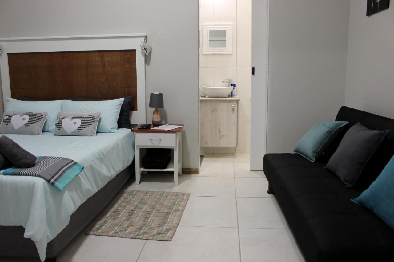Tranquility Self Catering Hotel Luderitz Bagian luar foto