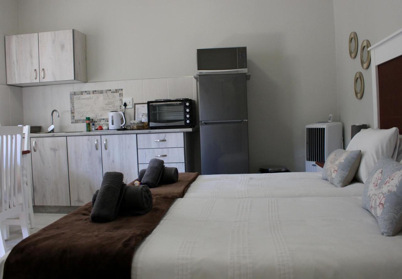 Tranquility Self Catering Hotel Luderitz Bagian luar foto